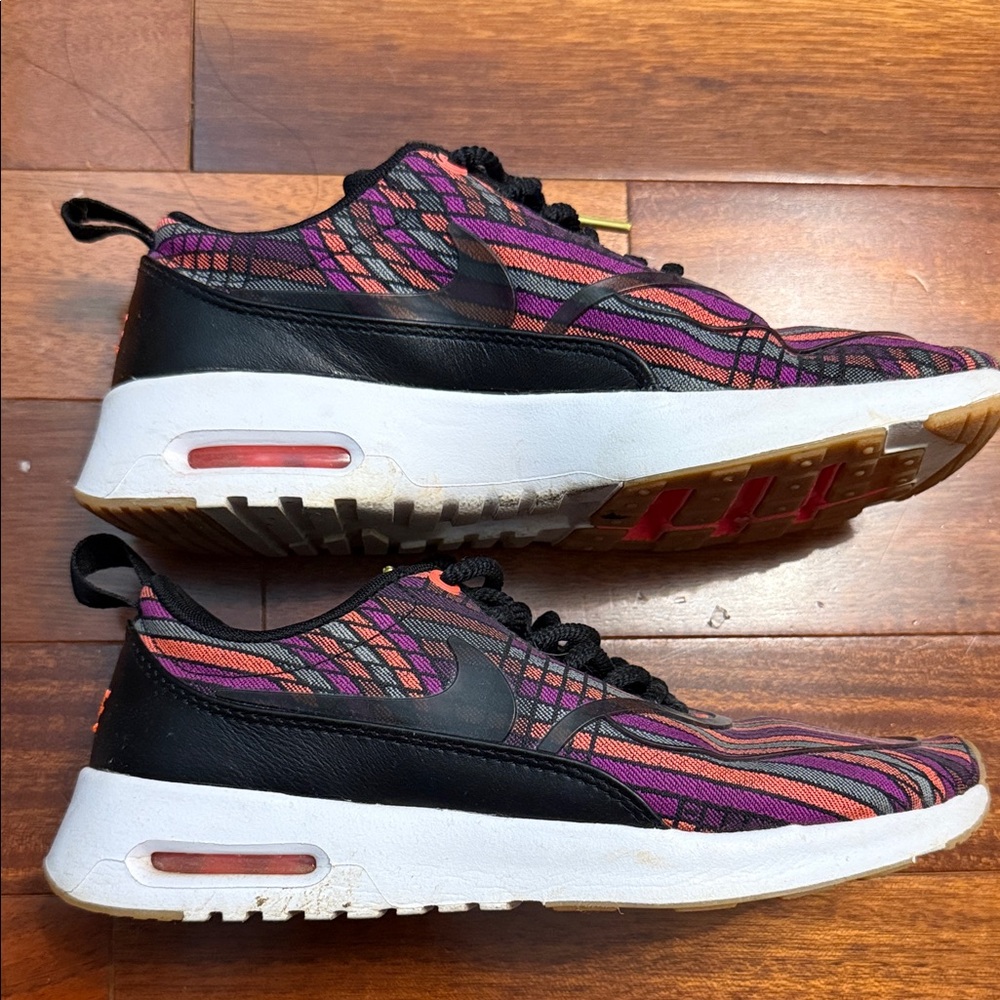 Nike Colorful Striped Sneakers